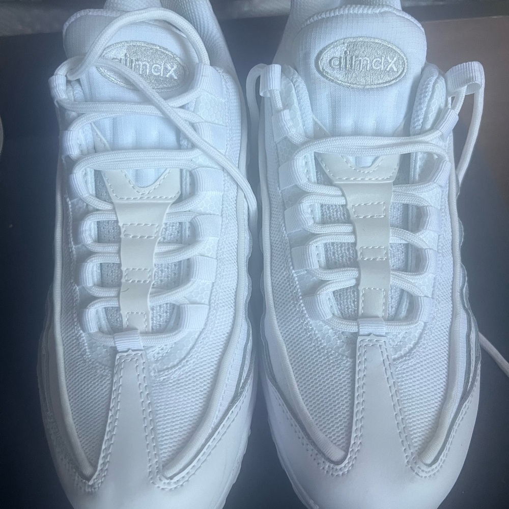 All white air max 95